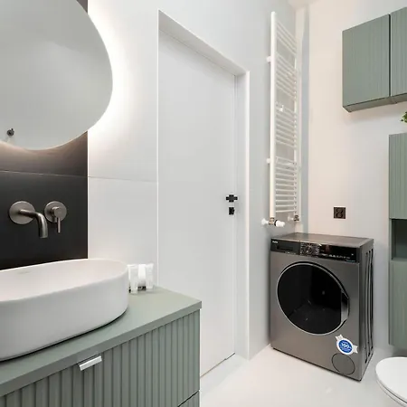 Nowoczesne Dla Dwojga, Balkon Z Widokiem Na Marinę By Renters Gdańsk