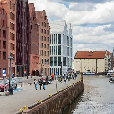 شقة Nowoczesne Dla Dwojga, Balkon Z Widokiem Na Marine By Renters