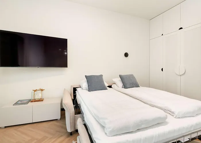 Nowoczesne Dla Dwojga, Balkon Z Widokiem Na Marine By Renters *